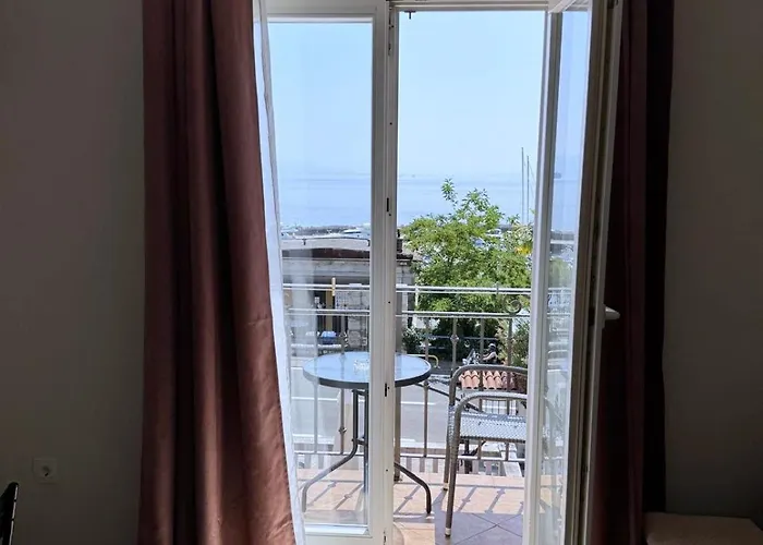 Rona Apartments Ani
