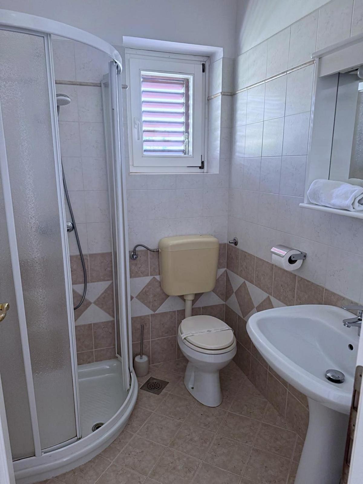 Apartman Rona Ani *