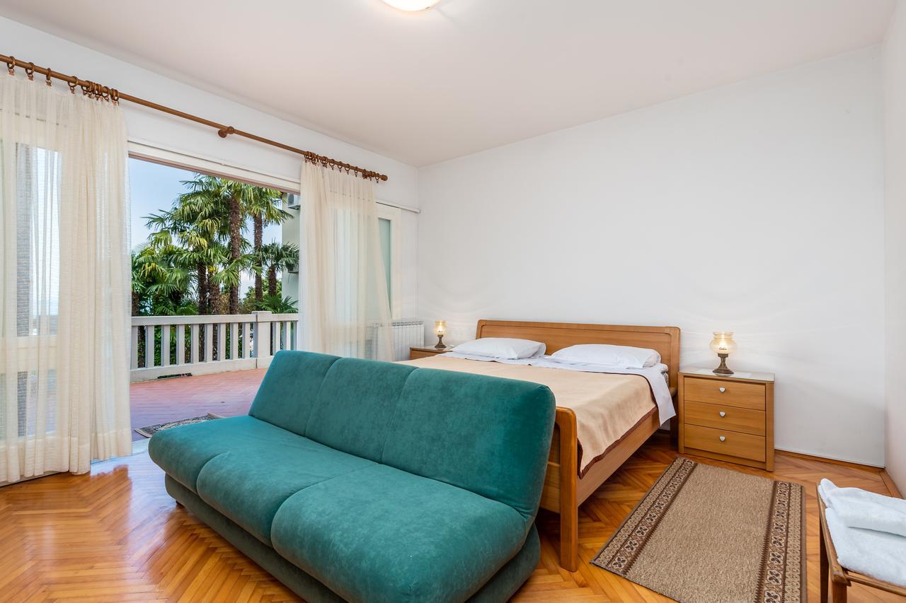 Rona Ani Apartment